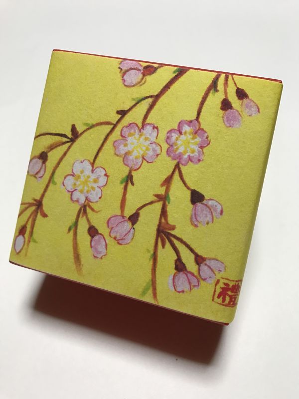 画像1: ちりめん山椒小箱入　【枝垂れ桜(きいろ)】　＊季節限定デザイン＊